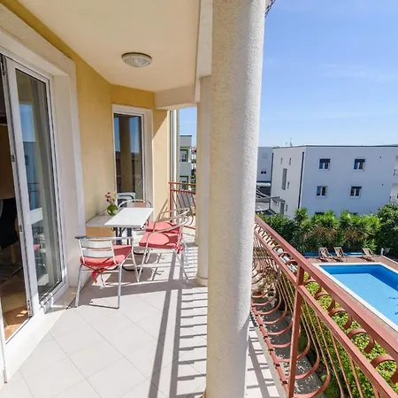 Family-friendly With Swimming Pool - 16509 * 트로기르