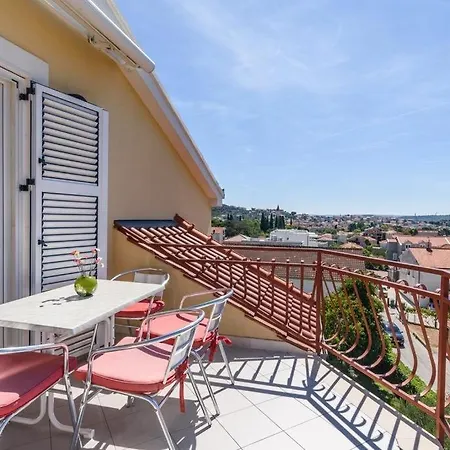 Family-friendly With Swimming Pool - 16509 아파트 *