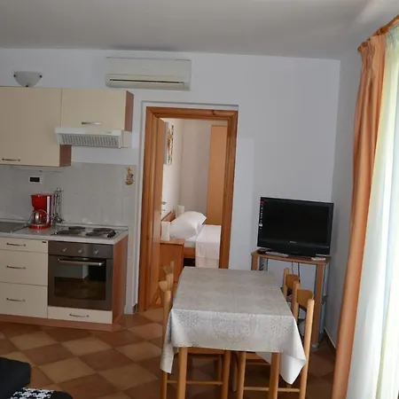 아파트 Family-friendly With Swimming Pool - 16509 *
